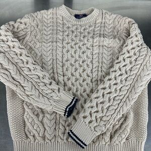 Vineyard Vines sweater size L
